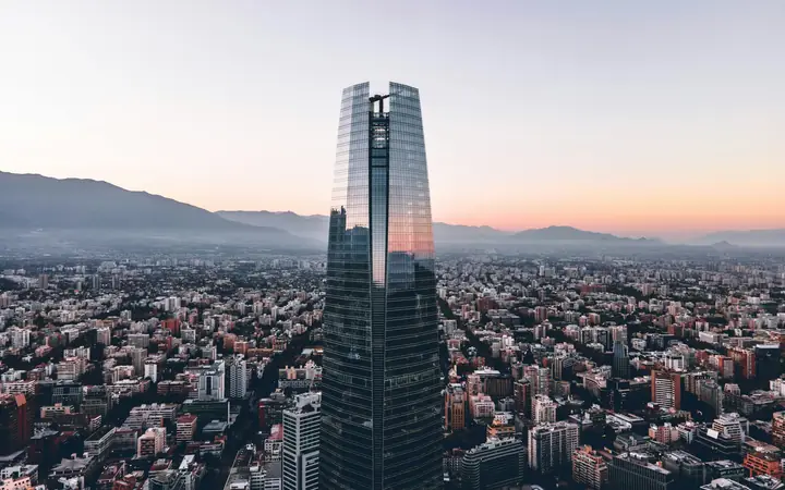 Vista de edificios de Santiago desde lo alto